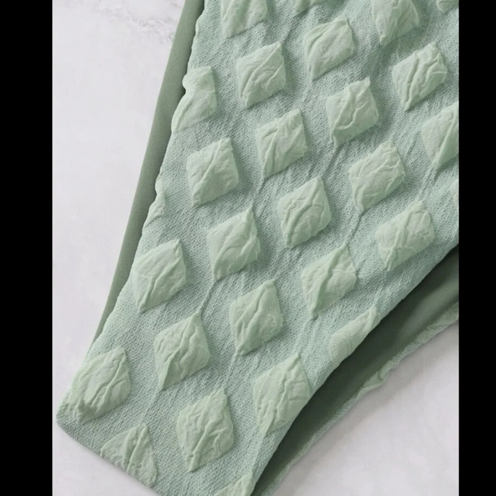 3pack Textured Halter Triangle Thong Bikini Swimsuit With
Bandana👙✨ - Picture 5 of 7